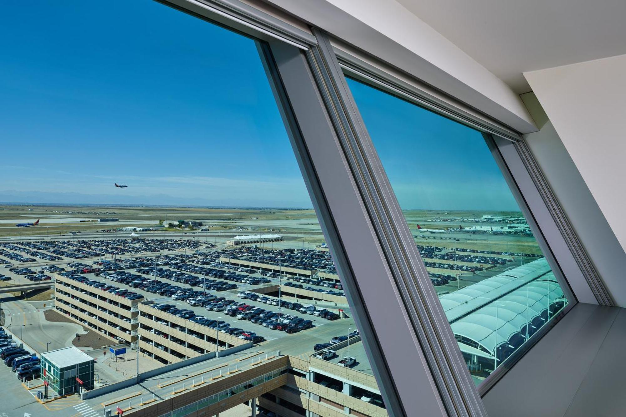 The Westin International Airport Hotel 4*