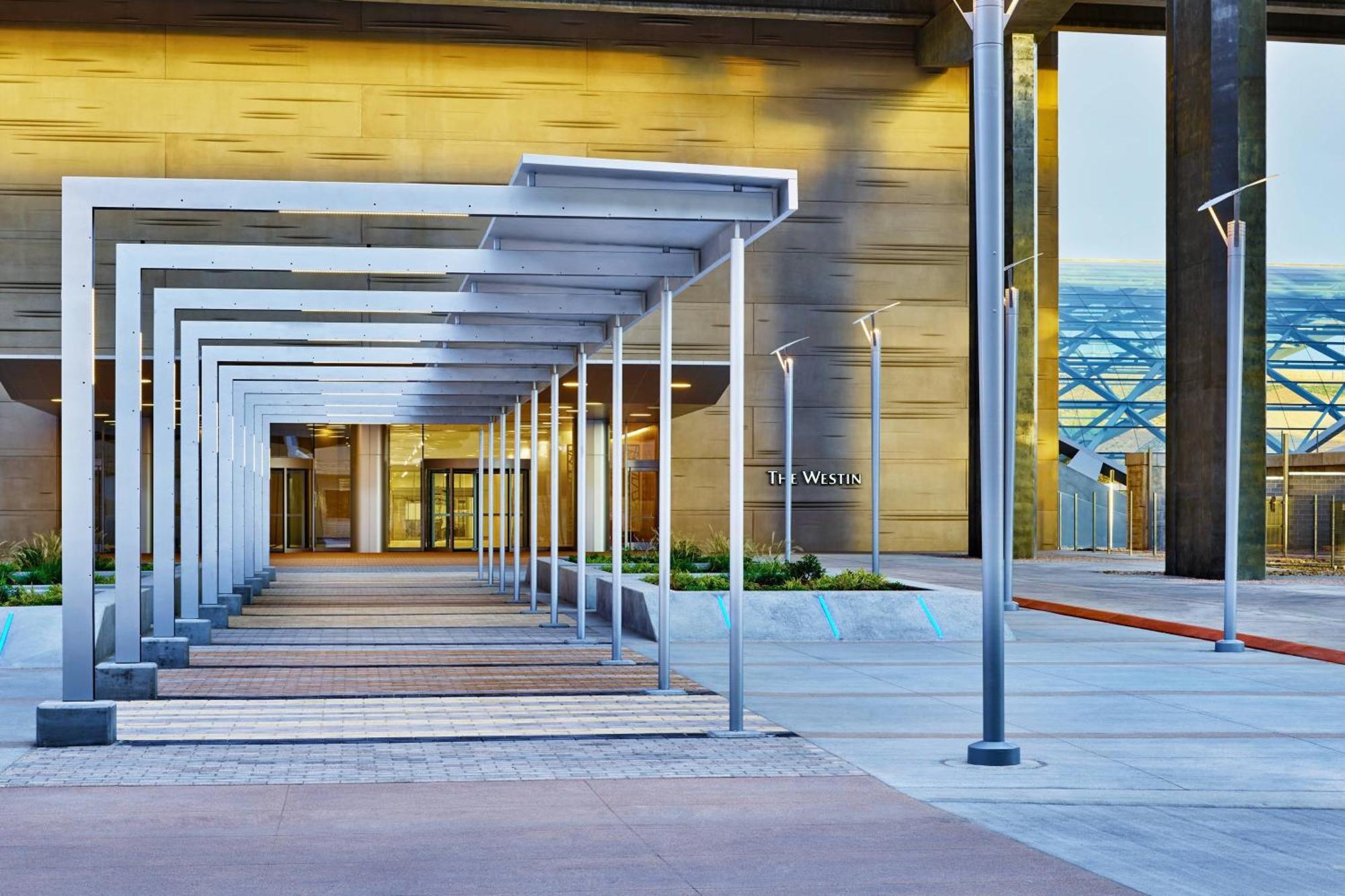 The Westin International Airport Hotel