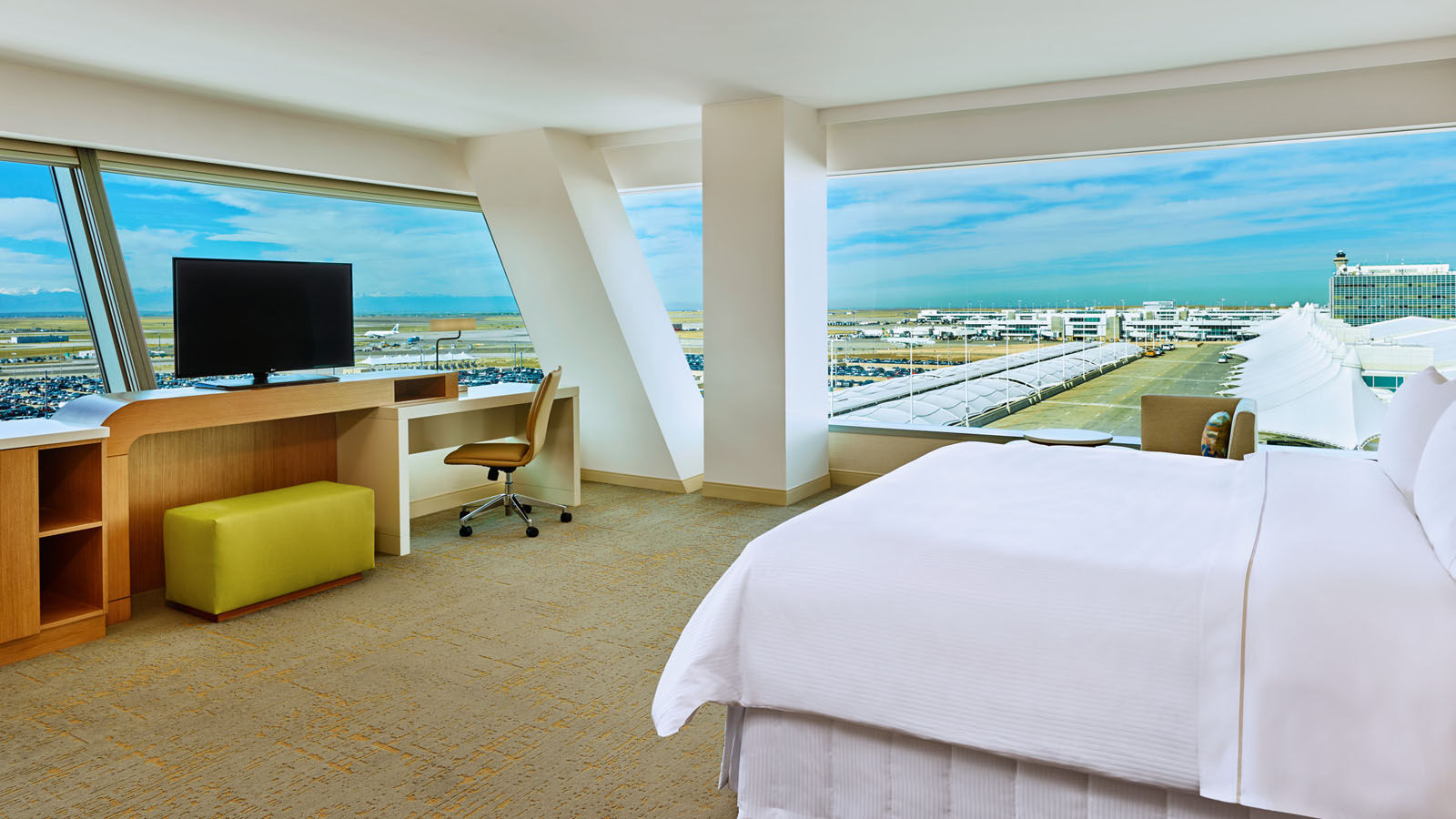 The Westin International Airport 4* DEN